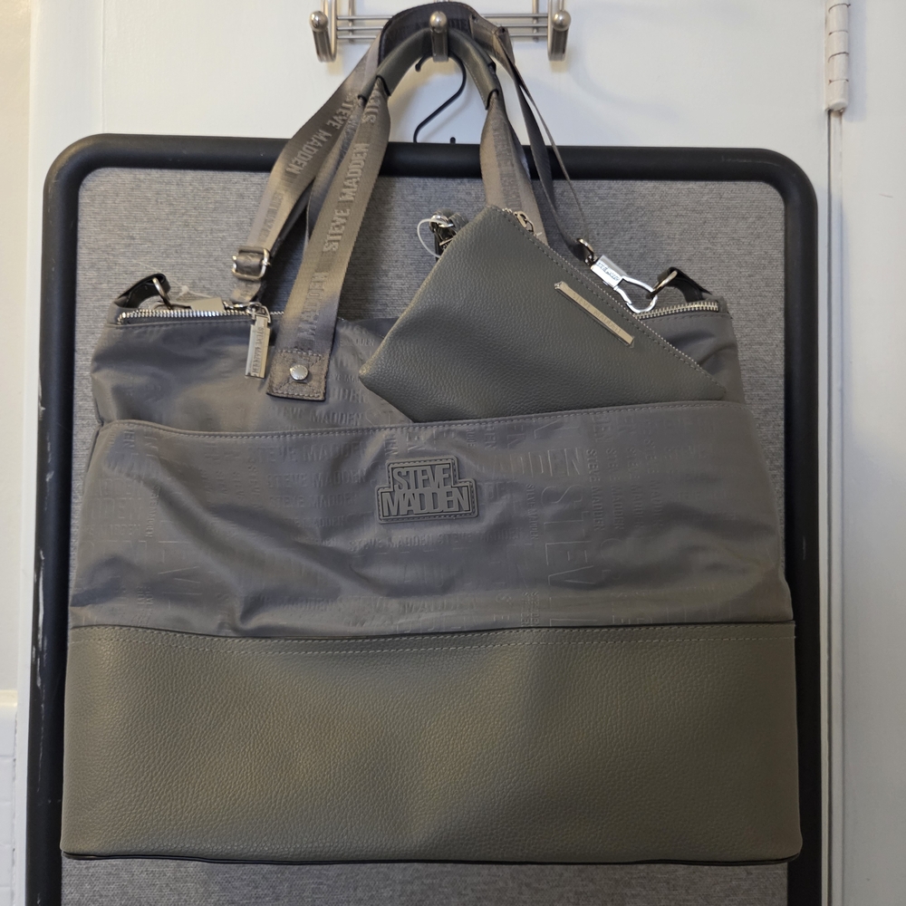 NWT Steve Madden Gray BGymm Weekender Tote Bag with Pouch